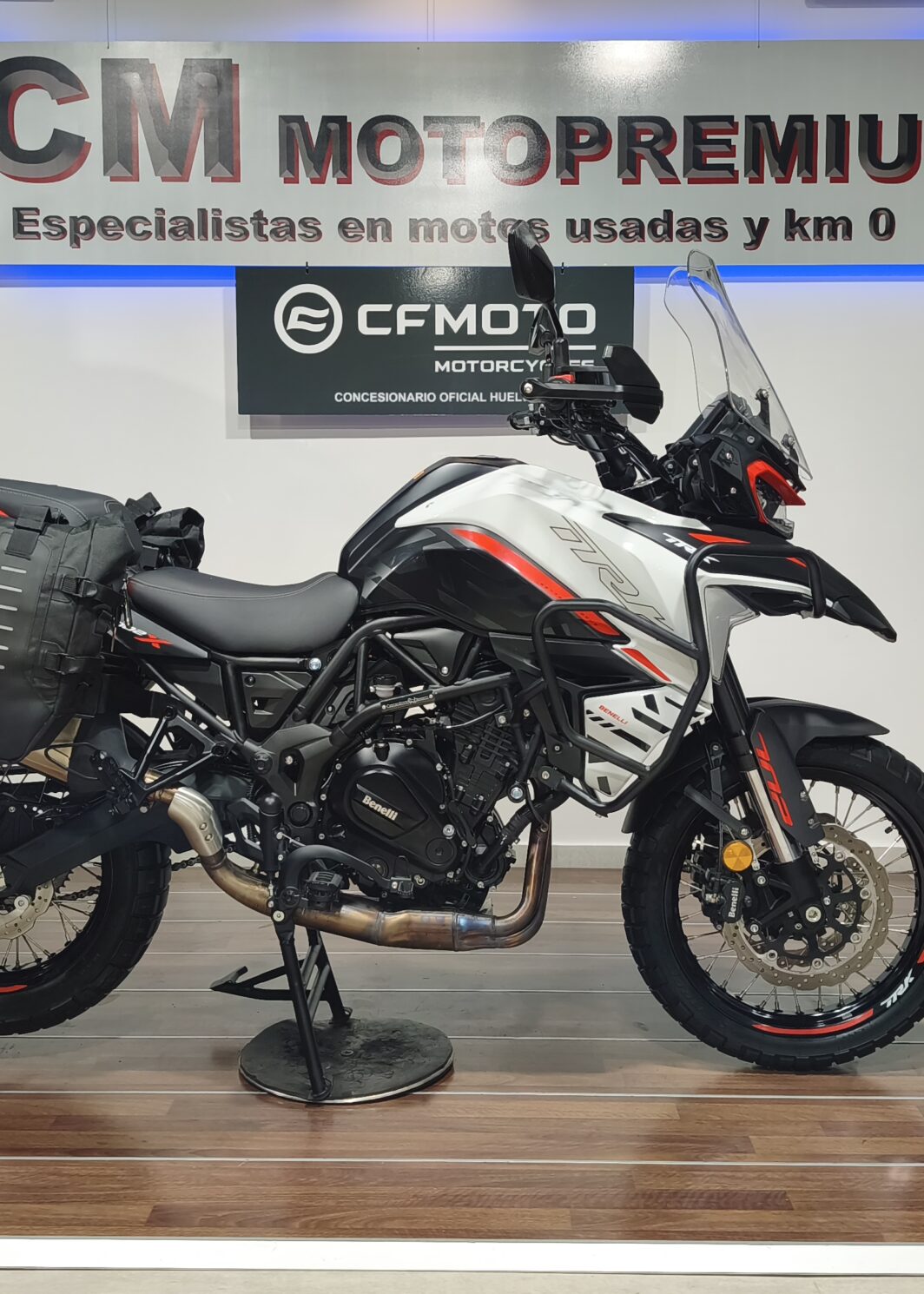 BENELLI TRK 702 X